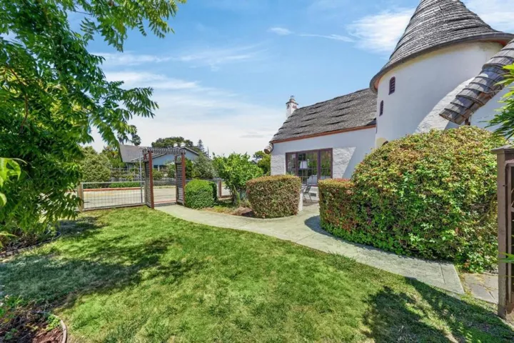 1503 King, Santa Cruz, California 95060