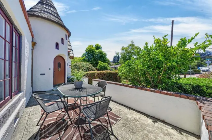 1503 King, Santa Cruz, California 95060