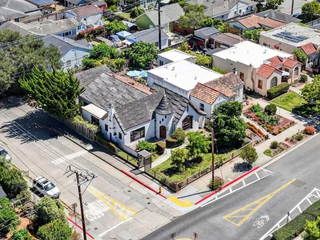 1503 King, Santa Cruz, California 95060