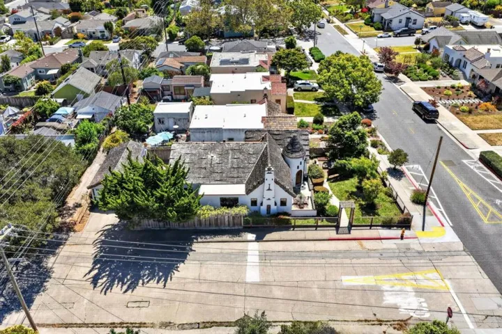 1503 King, Santa Cruz, California 95060