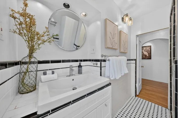 1503 King, Santa Cruz, California 95060