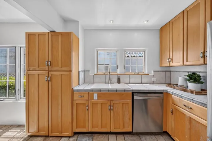 1503 King, Santa Cruz, California 95060