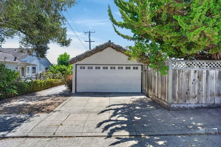 1503 King, Santa Cruz, California 95060