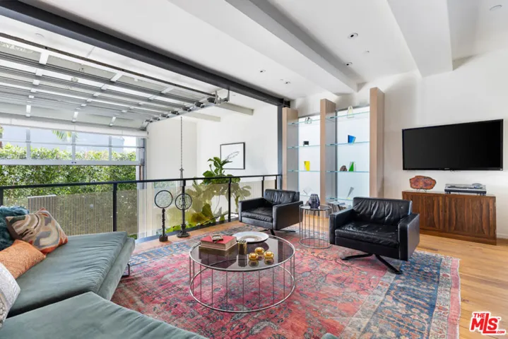 2124 Narcissus Court, Venice, California 90291
