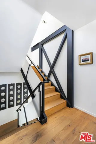2124 Narcissus Court, Venice, California 90291