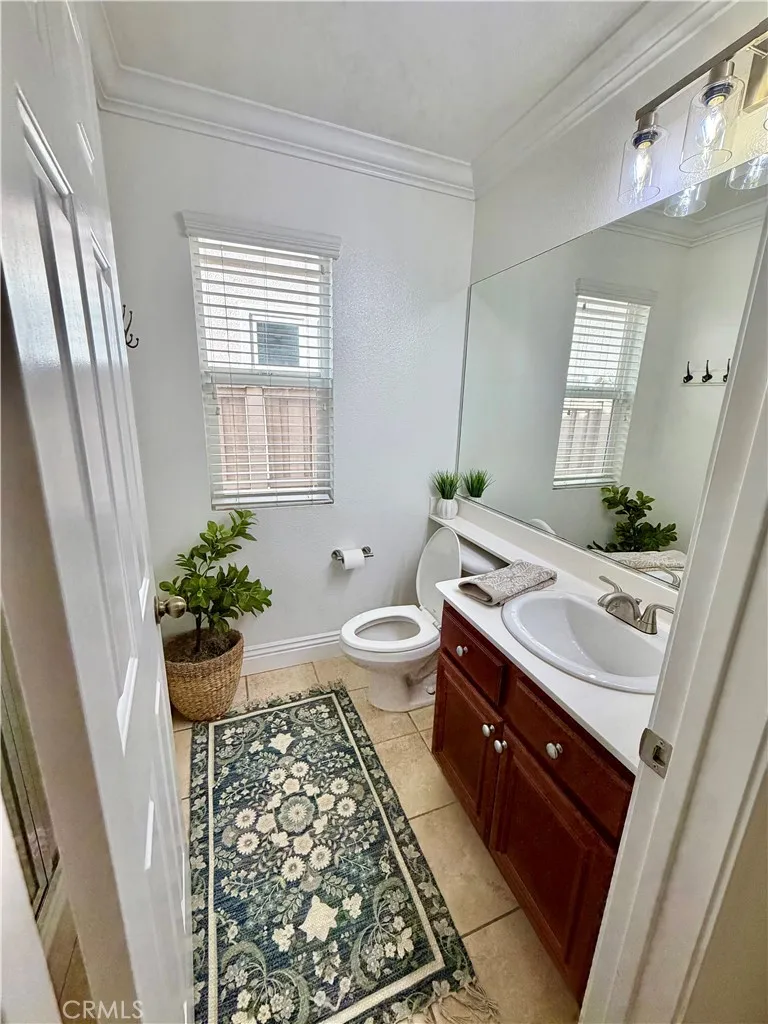 32587 Winterberry Ln, Lake Elsinore, California 92532 — photo 5
