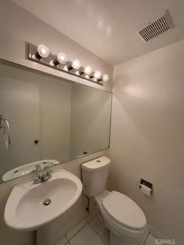 18550 Hatteras Street 21, Los Angeles, California 91356