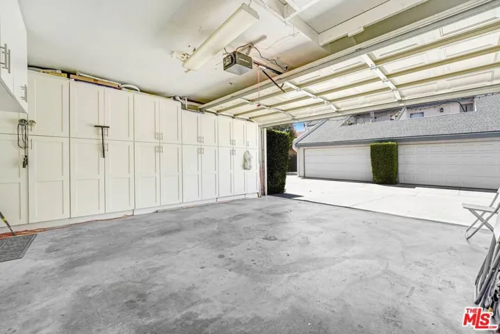 21333 Lassen Street 8b, Los Angeles, California 91311