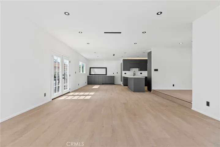 536 Hampton Road, Burbank, California 91504