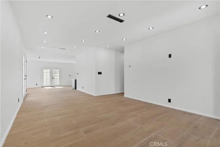 536 Hampton Road, Burbank, California 91504