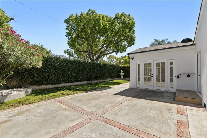 536 Hampton Road, Burbank, California 91504