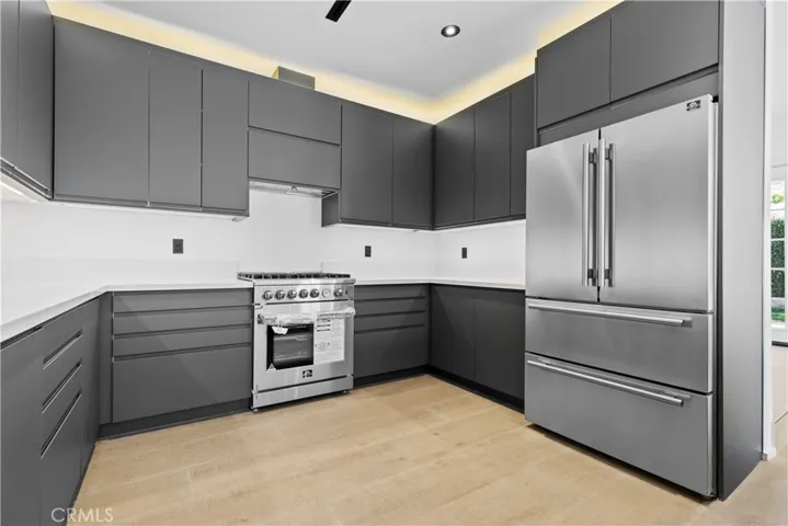 536 Hampton Road, Burbank, California 91504