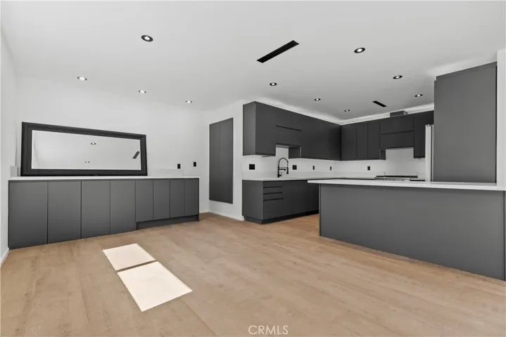 536 Hampton Road, Burbank, California 91504