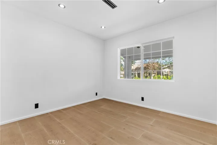 536 Hampton Road, Burbank, California 91504