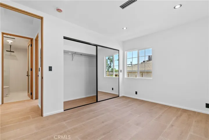 536 Hampton Road, Burbank, California 91504