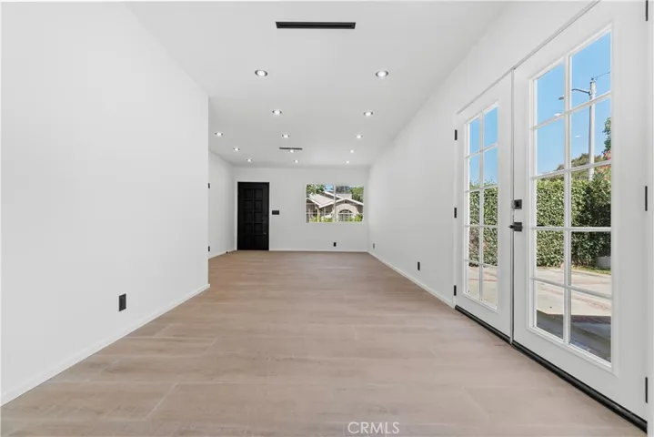536 Hampton Road, Burbank, California 91504