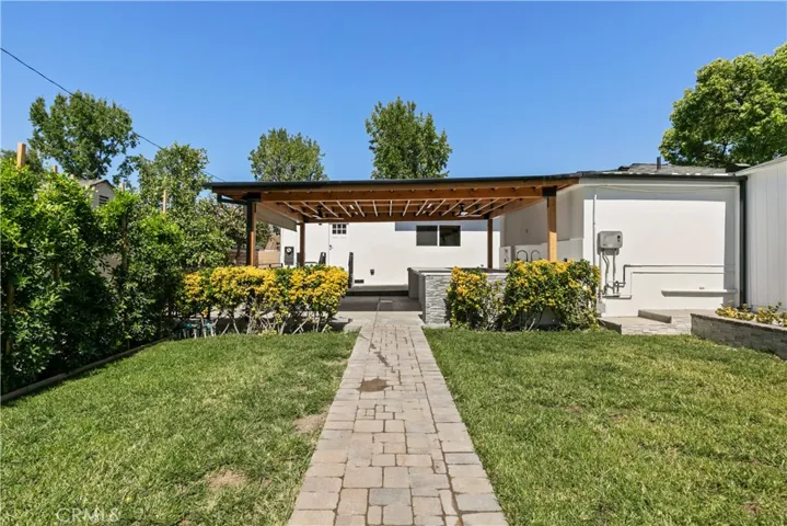 536 Hampton Road, Burbank, California 91504