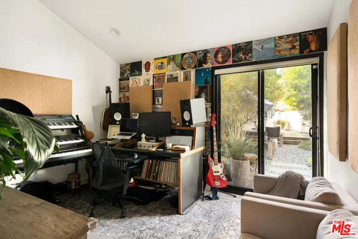 22667 Margarita Drive, Los Angeles, California 91364
