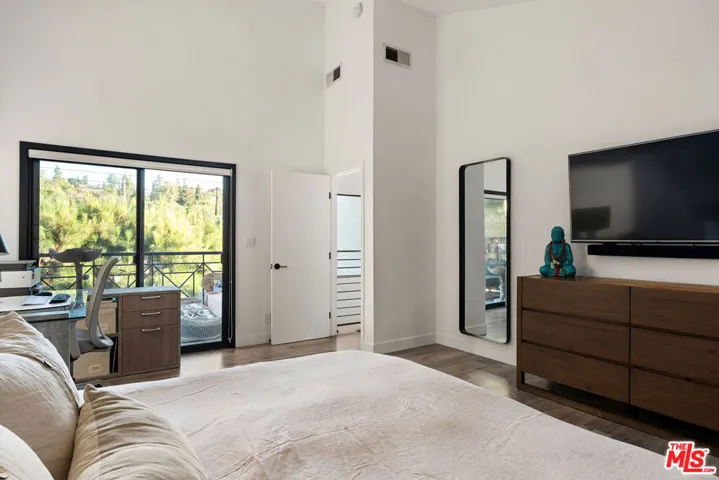 22667 Margarita Drive, Los Angeles, California 91364