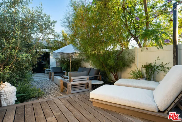 22667 Margarita Drive, Los Angeles, California 91364