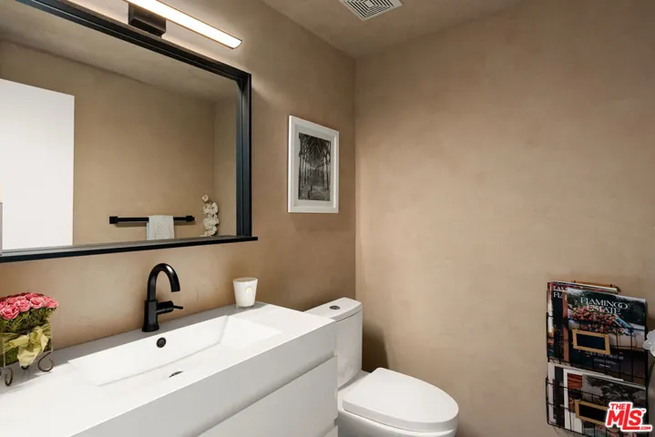 22667 Margarita Drive, Los Angeles, California 91364