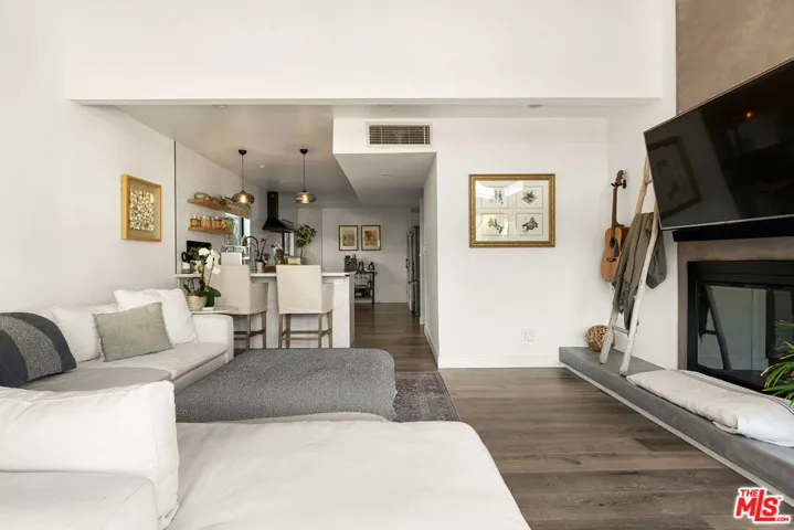 22667 Margarita Drive, Los Angeles, California 91364