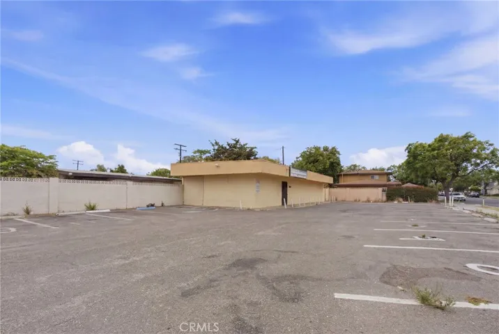 1902 S Standard, Santa Ana, California 92707