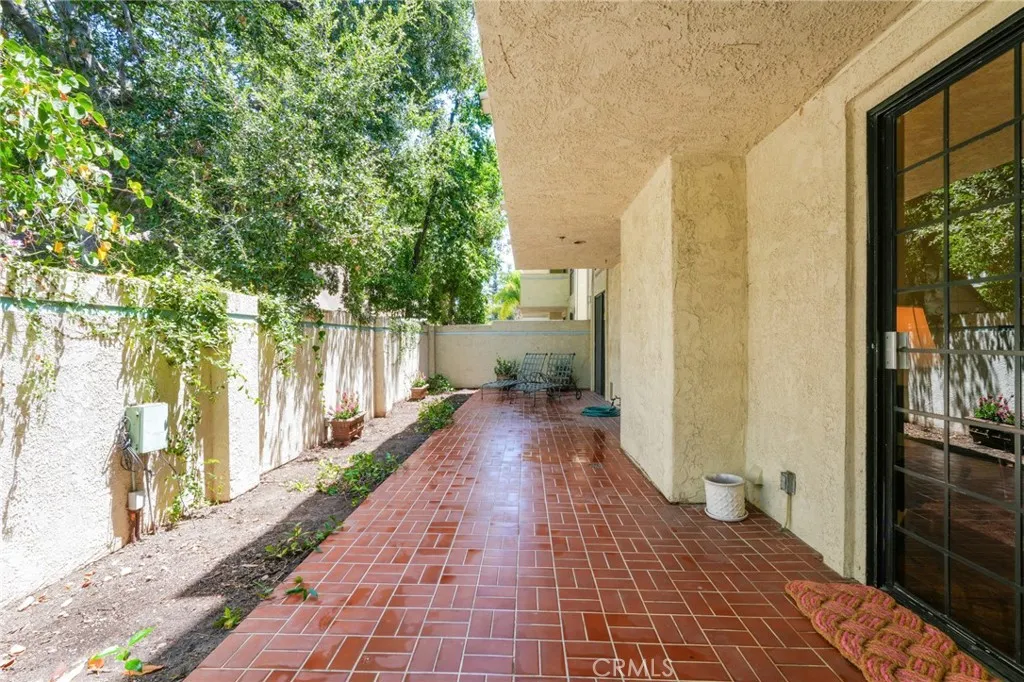 235 S Holliston 114, Pasadena, California 91106 — photo 4