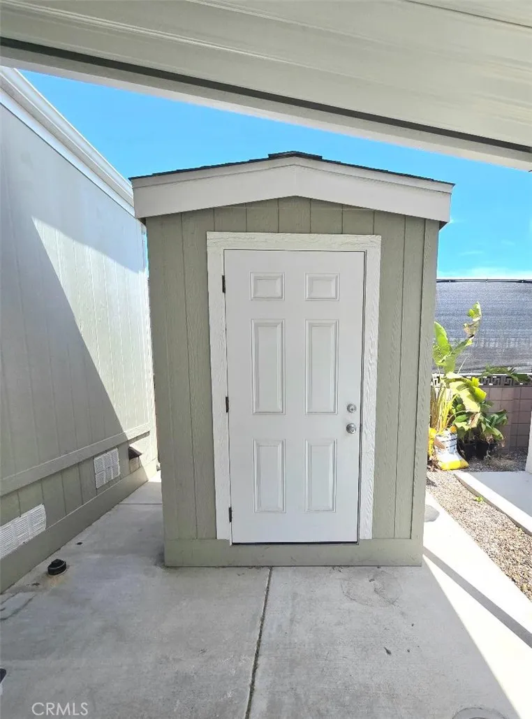 Shed