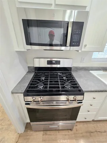 NEW stove and microwave