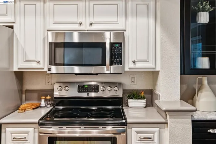 7482 Oxford Circle, Dublin, California 94568