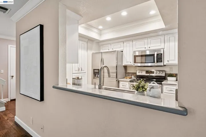 7482 Oxford Circle, Dublin, California 94568