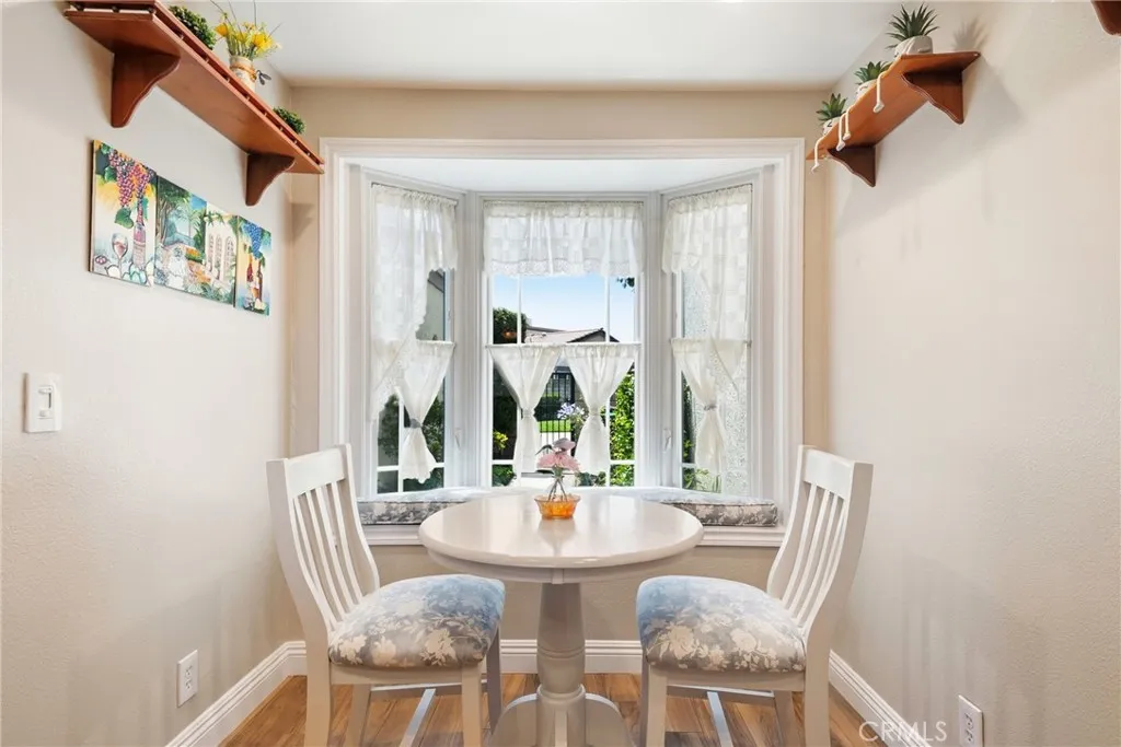 Breakfast nook