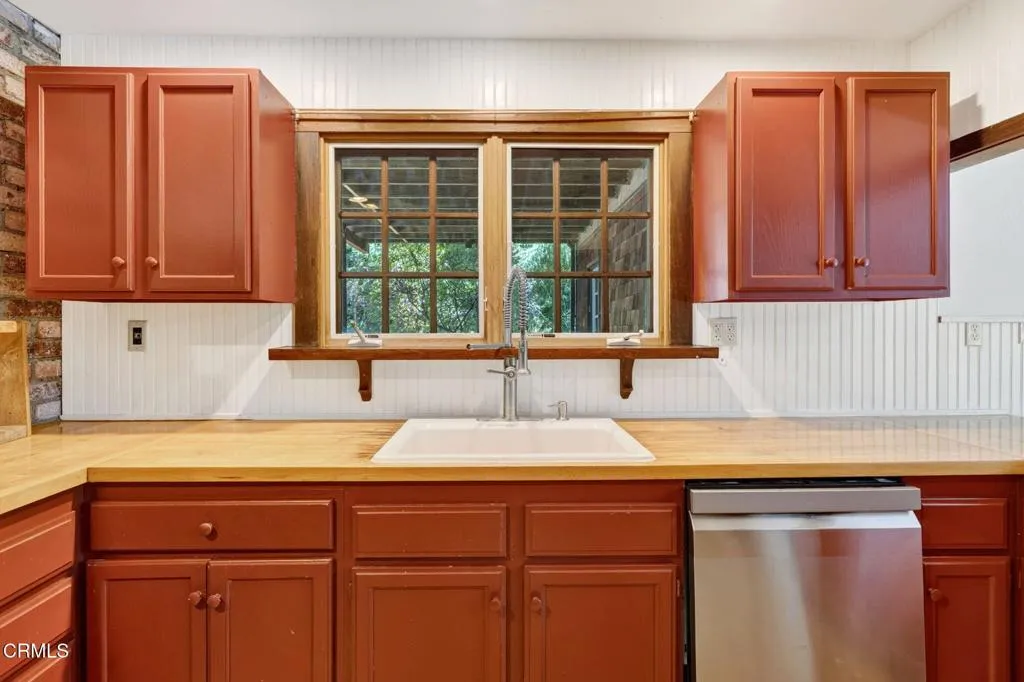 10 kitchen view