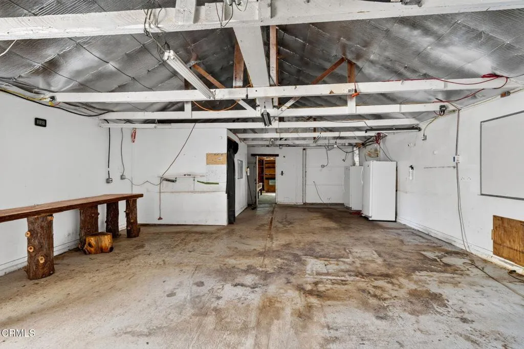 52 workshop inside 1