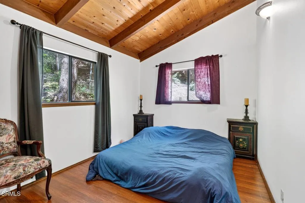33 cabin bedroom