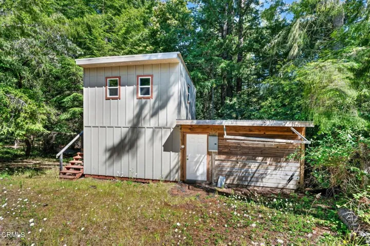 47 outbuilding 1