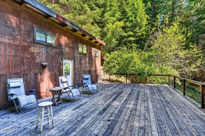 35 cabin deck