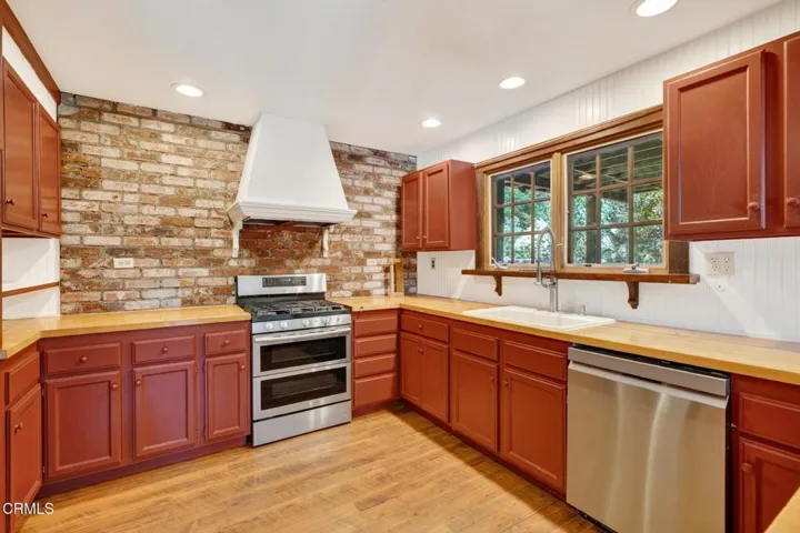 08 kitchen