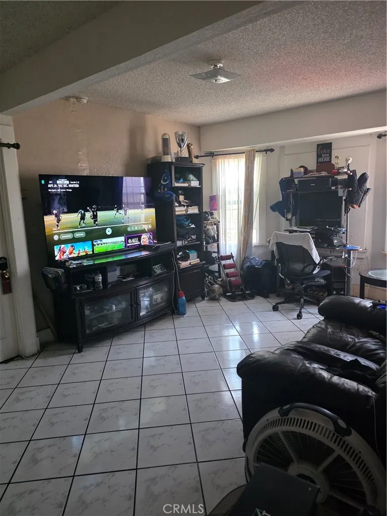 1472 E 23rd, Los Angeles, California 90011 — photo 5