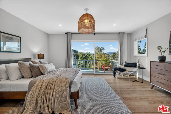 3457 Primera Avenue, Los Angeles, California 90068