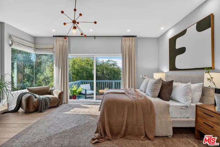 3457 Primera Avenue, Los Angeles, California 90068