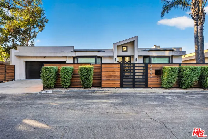 3457 Primera Avenue, Los Angeles, California 90068