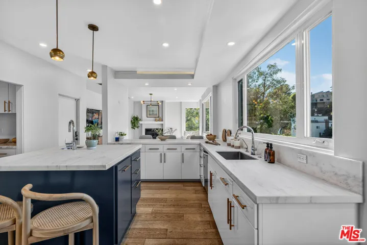 3457 Primera Avenue, Los Angeles, California 90068