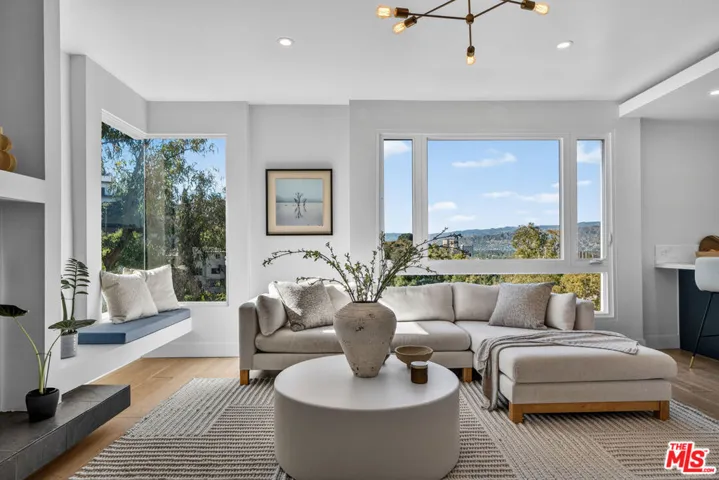3457 Primera Avenue, Los Angeles, California 90068