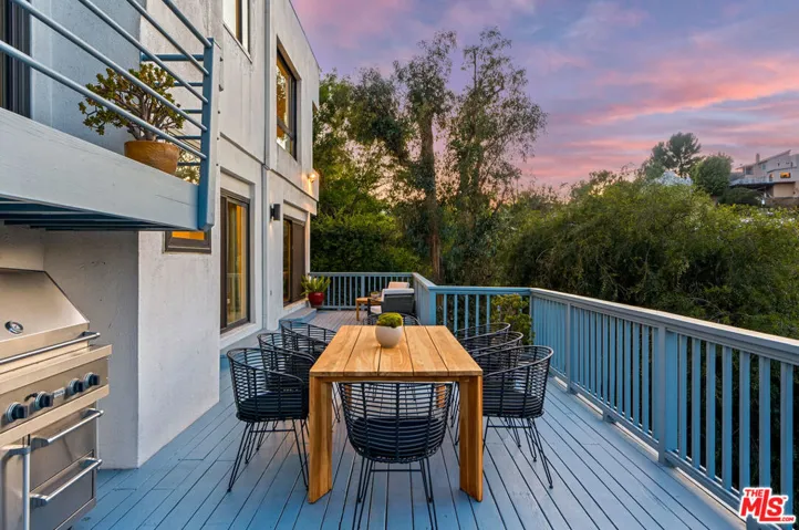 3457 Primera Avenue, Los Angeles, California 90068