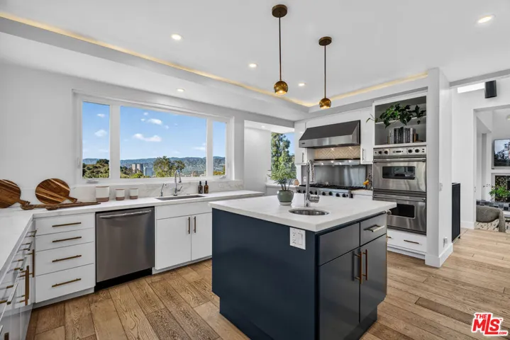 3457 Primera Avenue, Los Angeles, California 90068