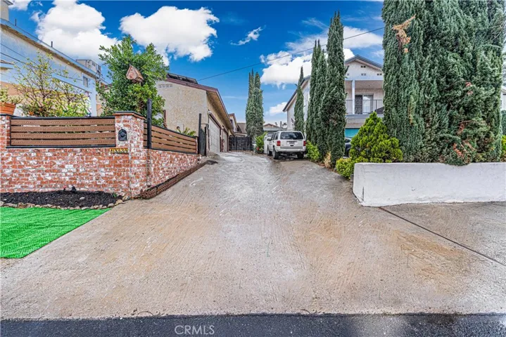 10334 Tujunga Canyon, Los Angeles, California 91042