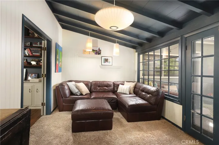 1525 Opechee Way, Glendale, California 91208