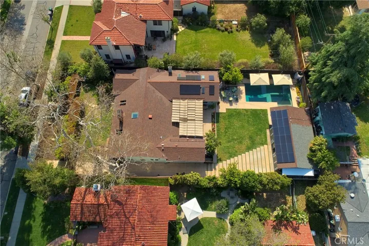 1525 Opechee Way, Glendale, California 91208